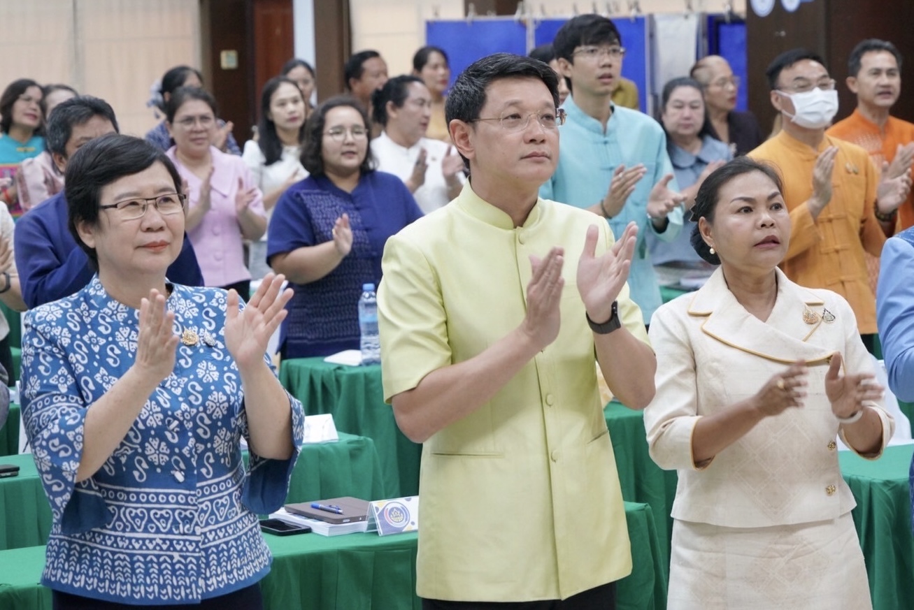 โครงการสนับสนุนการขับเคลื่อนนโยบายสู่การปฏิบัติ ประจำปีงบประมาณ พ.ศ. 2568 กิจกรรมประชุมมอบนโยบายและแนวทางการดำเนินงานพัฒนาชุมชน ณ ศูนย์ศึกษาและพัฒนาชุมชนนครนายก (20 ก.พ. 2568)